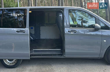 Грузовой фургон Mercedes-Benz Vito 2022 в 