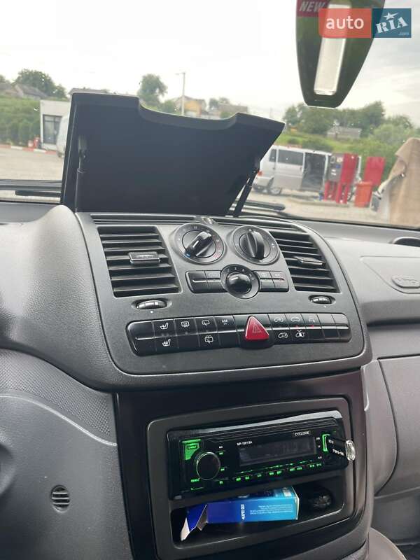 Минивэн Mercedes-Benz Vito 2006 в Черновцах