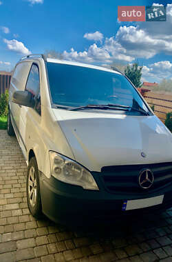 Вантажний фургон Mercedes-Benz Vito 2012 в Львові