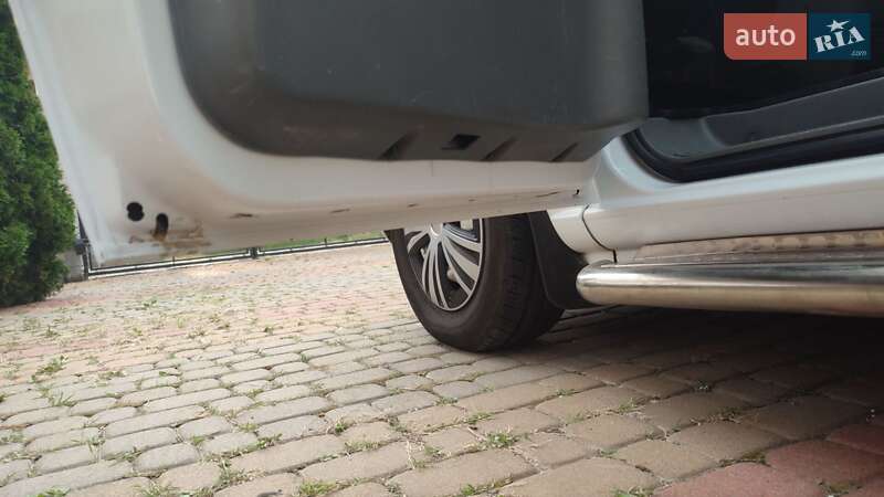 Минивэн Mercedes-Benz Vito 2006 в Мукачево