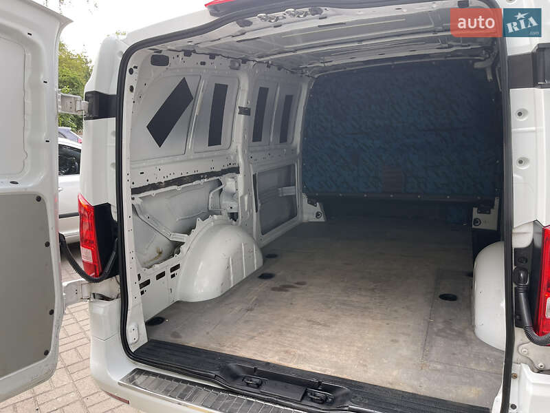 Вантажний фургон Mercedes-Benz Vito 2016 в Рівному фото 37 Вантажний фургон Mercedes-Benz Vito 2016 в Рівному
