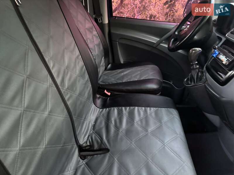 Минивэн Mercedes-Benz Vito 2004 в Татарбунарах