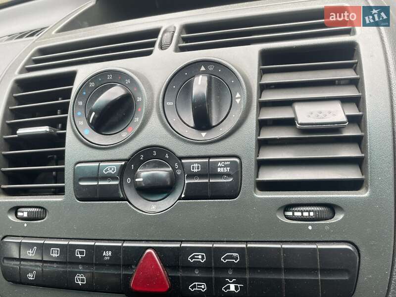 Мінівен Mercedes-Benz Vito 2005 в Снятині