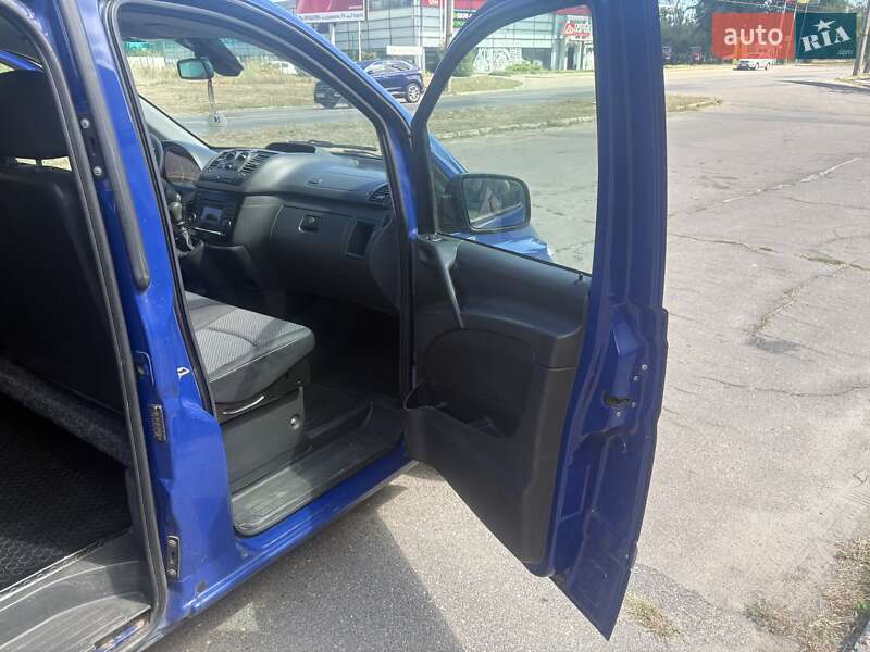 Грузовой фургон Mercedes-Benz Vito 2012 в Черкассах