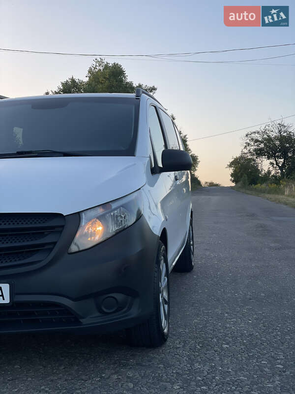 Минивэн Mercedes-Benz Vito 2015 в Сторожинце