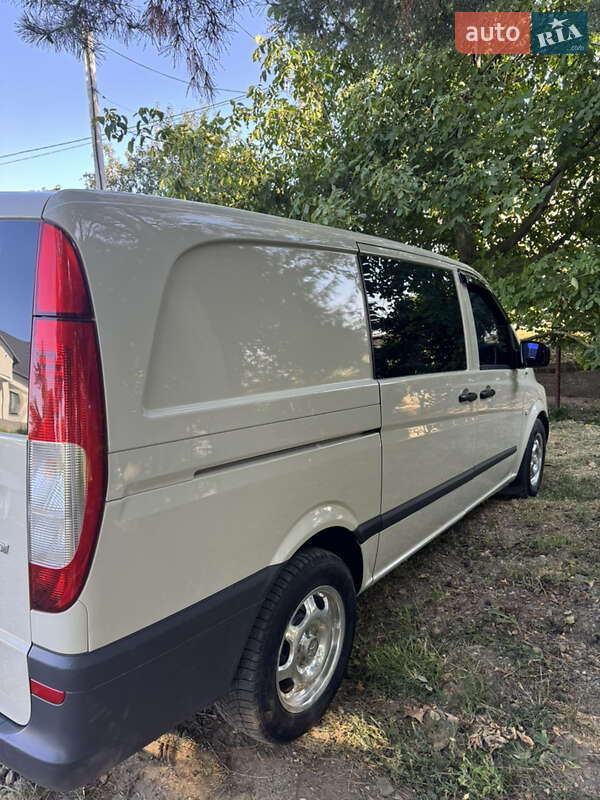 Грузовой фургон Mercedes-Benz Vito 2011 в Черновцах