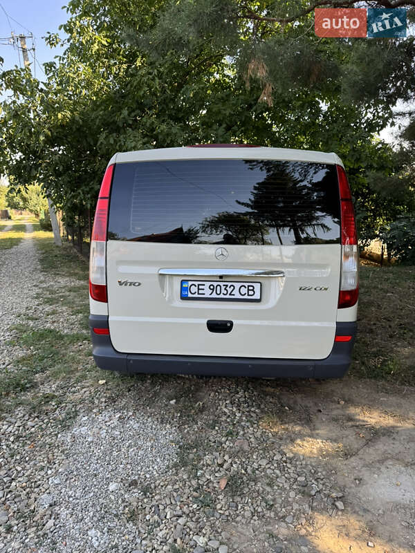 Грузовой фургон Mercedes-Benz Vito 2011 в Черновцах