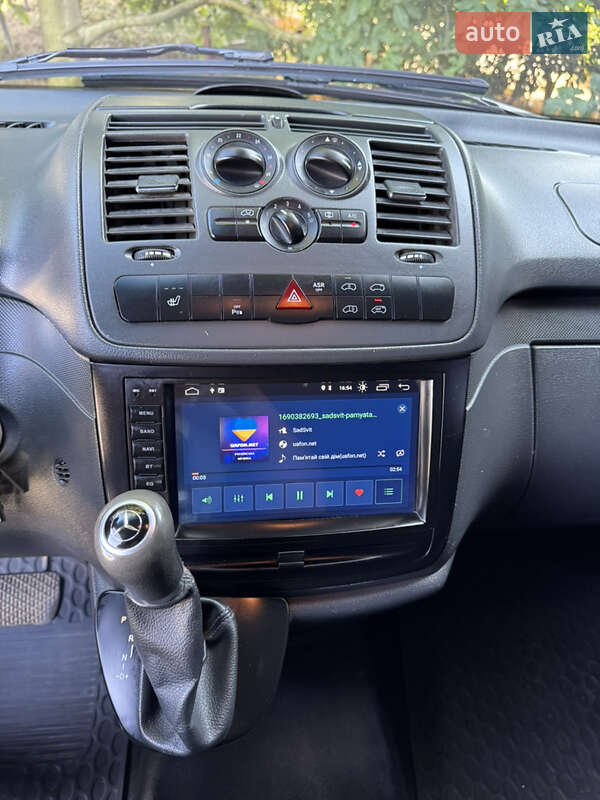 Грузовой фургон Mercedes-Benz Vito 2011 в Черновцах