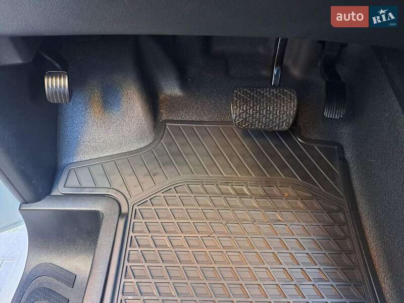 Минивэн Mercedes-Benz Vito 2020 в Черновцах