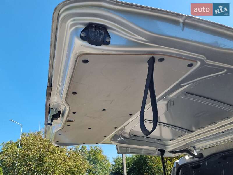 Грузовой фургон Mercedes-Benz Vito 2018 в Черновцах