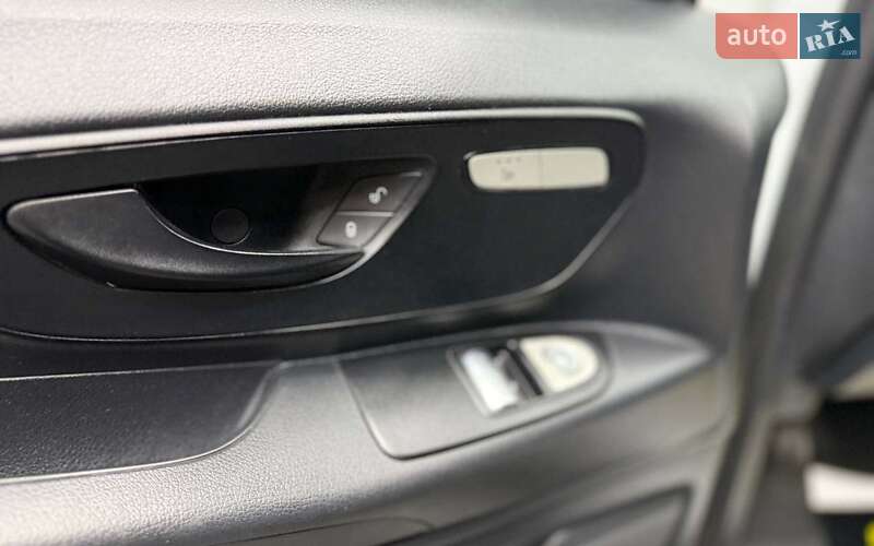 Минивэн Mercedes-Benz Vito 2017 в Черновцах