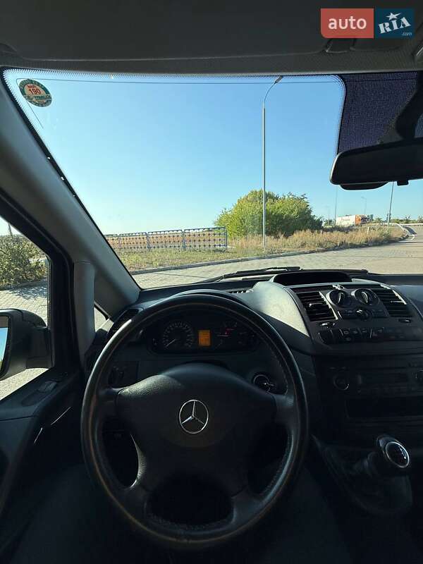 Минивэн Mercedes-Benz Vito 2013 в Хороле