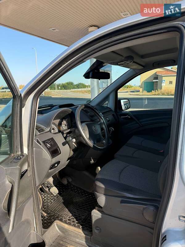 Минивэн Mercedes-Benz Vito 2013 в Хороле