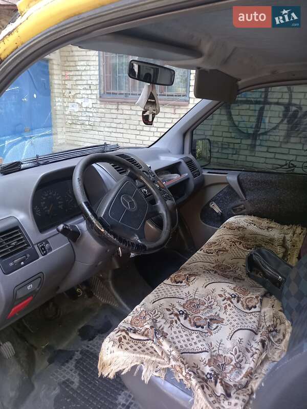 Мінівен Mercedes-Benz Vito 1997 в Запоріжжі