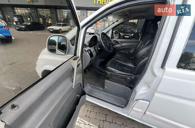 Минивэн Mercedes-Benz Vito 2004 в 