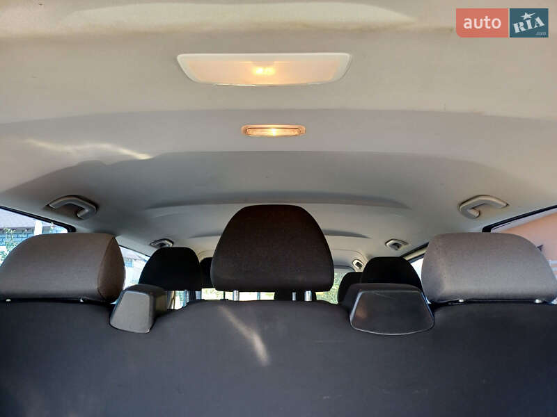 Минивэн Mercedes-Benz Vito 2015 в Тячеве фото 14 Минивэн Mercedes-Benz Vito 2015 в Тячеве