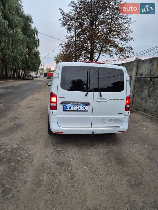 Минивэн Mercedes-Benz Vito 2015 в Киеве