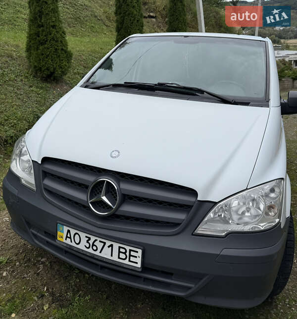 Mercedes-Benz Vito 2012