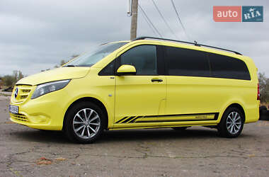 Минивэн Mercedes-Benz Vito 2020 в 
