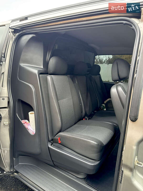 Минивэн Mercedes-Benz Vito 2011 в Черновцах