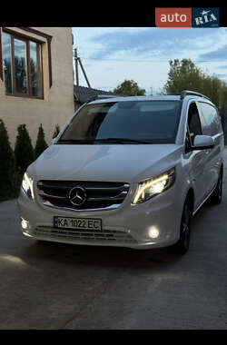 Вантажний фургон Mercedes-Benz Vito 2015 в Виноградові