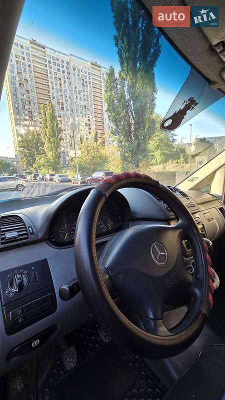 Минивэн Mercedes-Benz Vito 2004 в Киеве