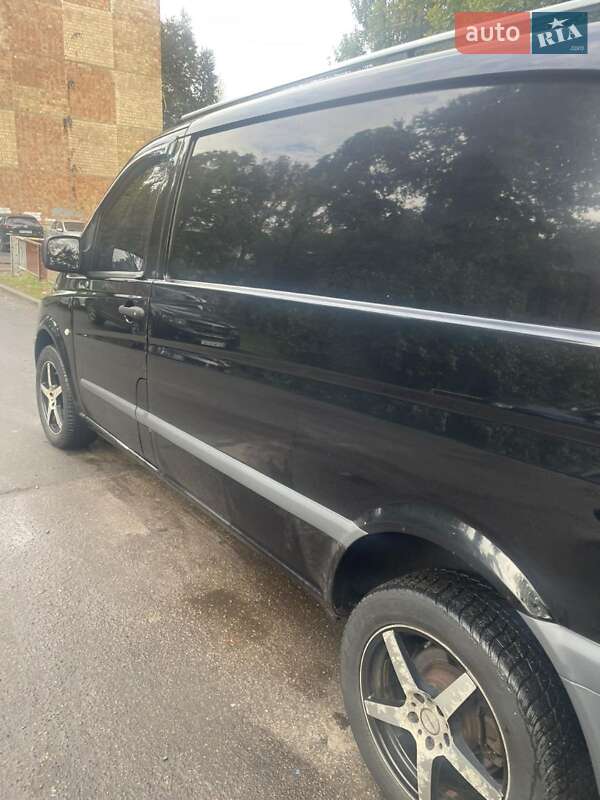 Грузовой фургон Mercedes-Benz Vito 2011 в Киеве