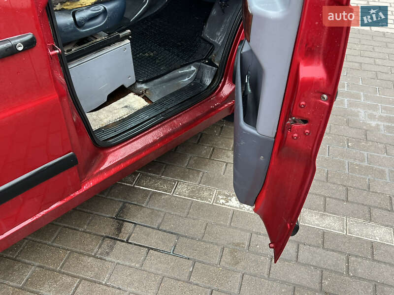 Минивэн Mercedes-Benz Vito 2001 в Виннице фото 15 Минивэн Mercedes-Benz Vito 2001 в Виннице