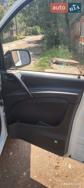 Грузовой фургон Mercedes-Benz Vito 2010 в Харькове