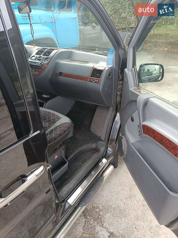 Минивэн Mercedes-Benz Vito 2003 в Верхнеднепровске