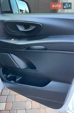 Мінівен Mercedes-Benz Vito 2021 в 