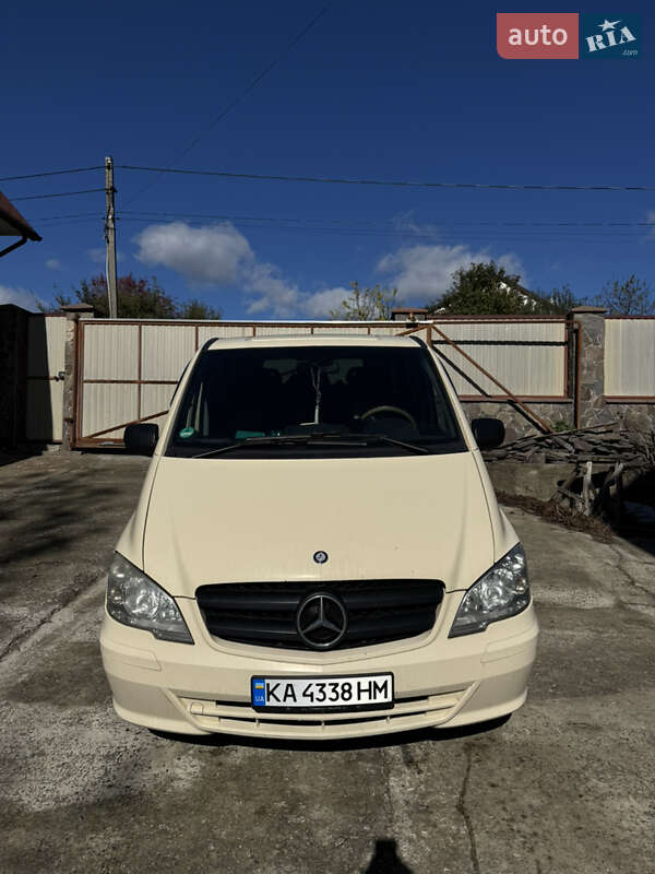 Минивэн Mercedes-Benz Vito 2011 в 