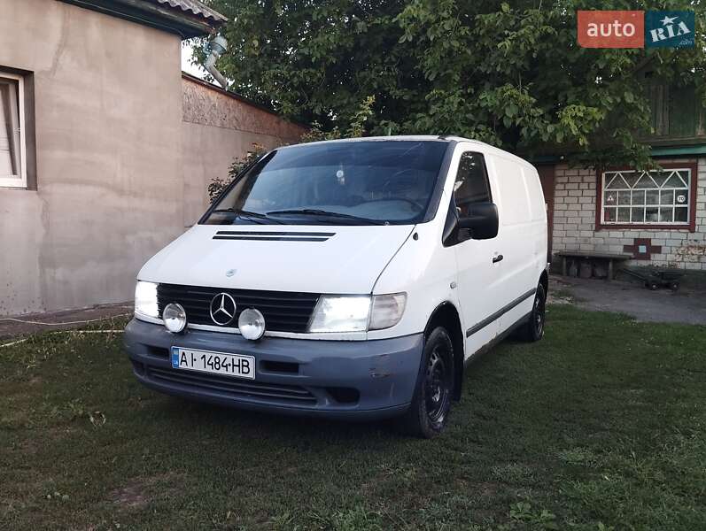 Вантажний фургон Mercedes-Benz Vito 2002 в Кременчуці