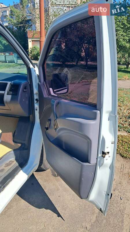 Мінівен Mercedes-Benz Vito 2002 в Горішніх Плавнях фото 11 Мінівен Mercedes-Benz Vito 2002 в Горішніх Плавнях