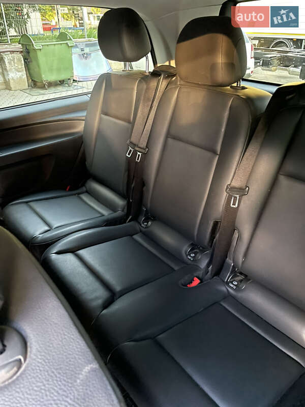 Мінівен Mercedes-Benz Vito 2017 в Одесі