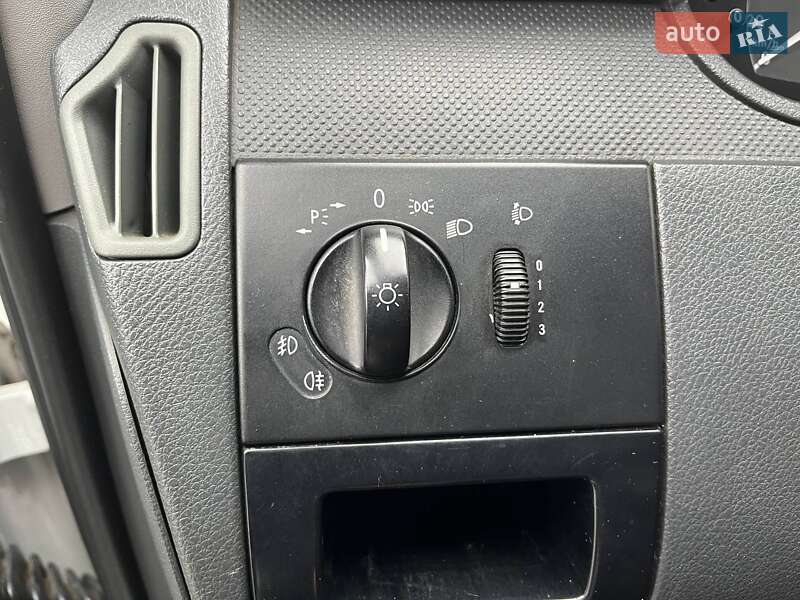 Вантажопасажирський фургон Mercedes-Benz Vito 2010 в Києві