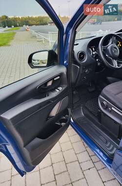 Минивэн Mercedes-Benz Vito 2020 в 