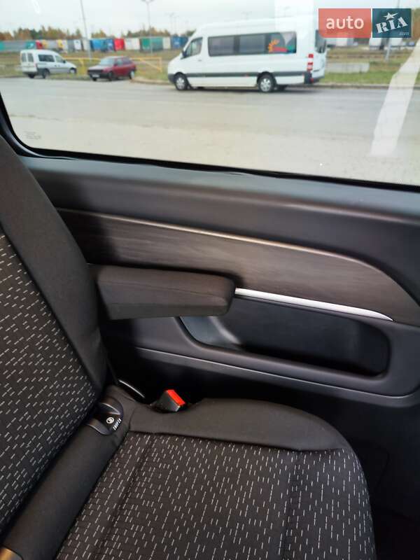 Мінівен Mercedes-Benz Vito 2020 в Львові