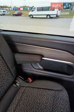 Минивэн Mercedes-Benz Vito 2020 в 
