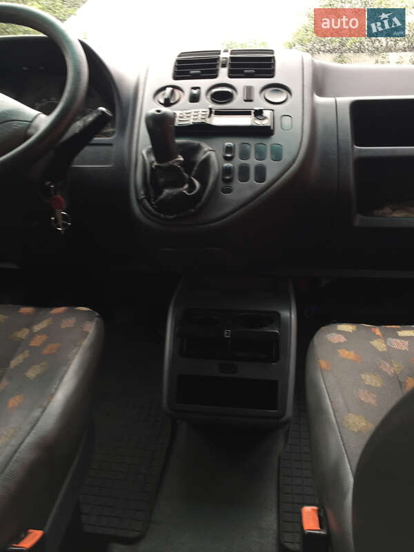 Минивэн Mercedes-Benz Vito 2002 в Черновцах фото 14 Минивэн Mercedes-Benz Vito 2002 в Черновцах