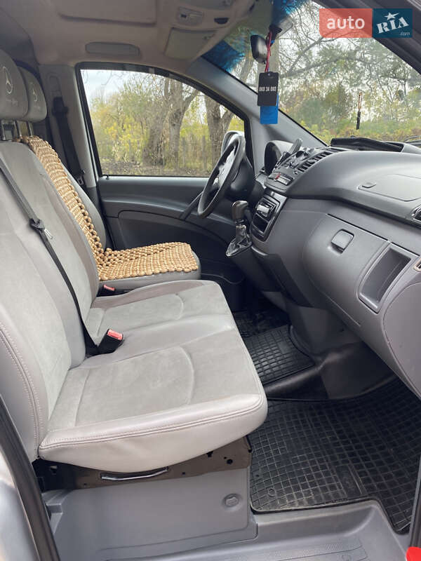 Минивэн Mercedes-Benz Vito 2006 в Корце