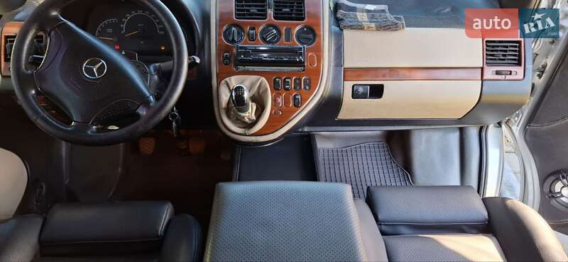 Грузопассажирский фургон Mercedes-Benz Vito 2003 в Одессе