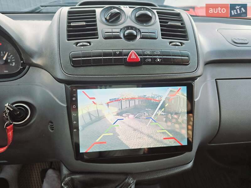 Вантажний фургон Mercedes-Benz Vito 2006 в Первомайську