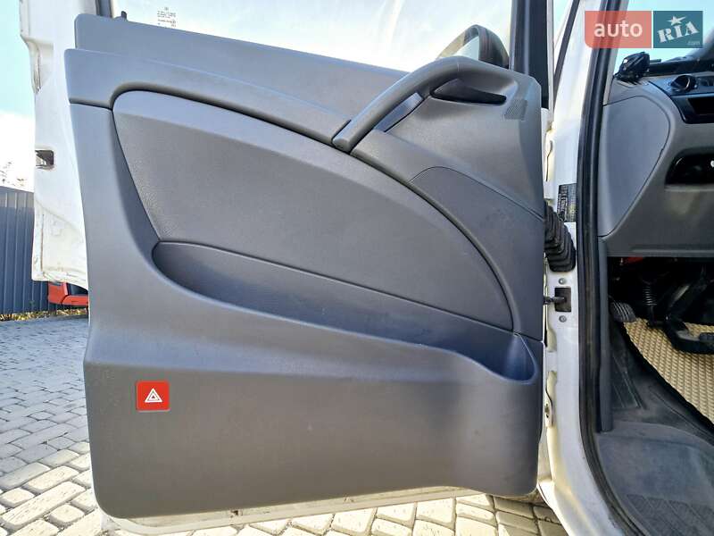 Вантажний фургон Mercedes-Benz Vito 2006 в Первомайську