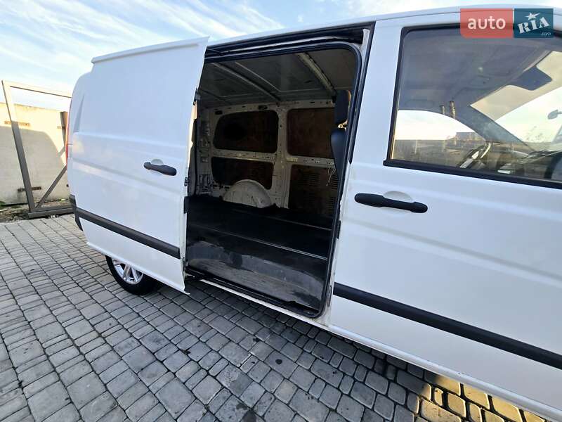 Вантажний фургон Mercedes-Benz Vito 2006 в Первомайську