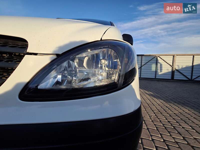 Вантажний фургон Mercedes-Benz Vito 2006 в Первомайську