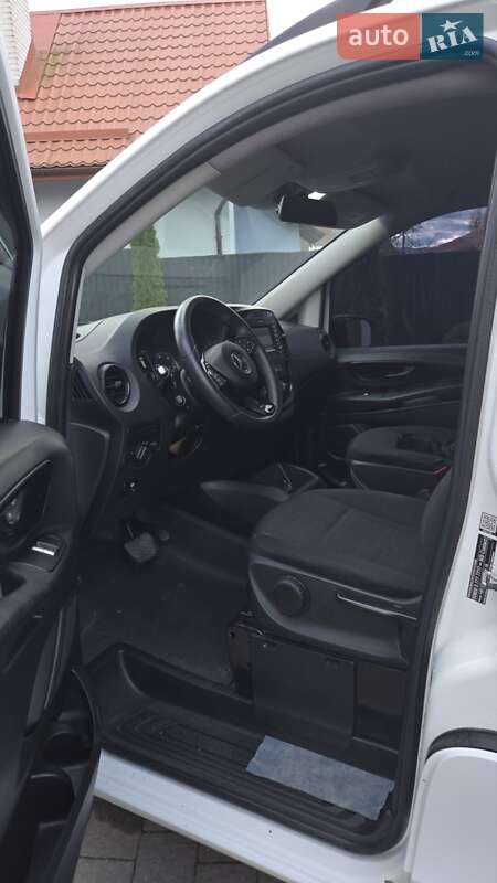 Минивэн Mercedes-Benz Vito 2015 в Долине