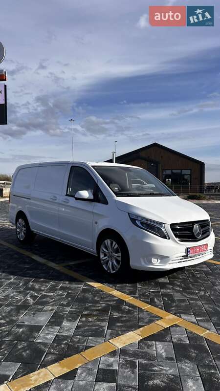 Микроавтобус грузовой (до 3,5т) Mercedes-Benz Vito 2021 в Звягеле