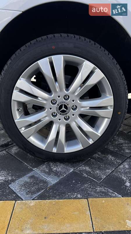 Микроавтобус грузовой (до 3,5т) Mercedes-Benz Vito 2021 в Звягеле