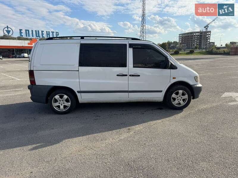 Минивэн Mercedes-Benz Vito 2000 в Ужгороде